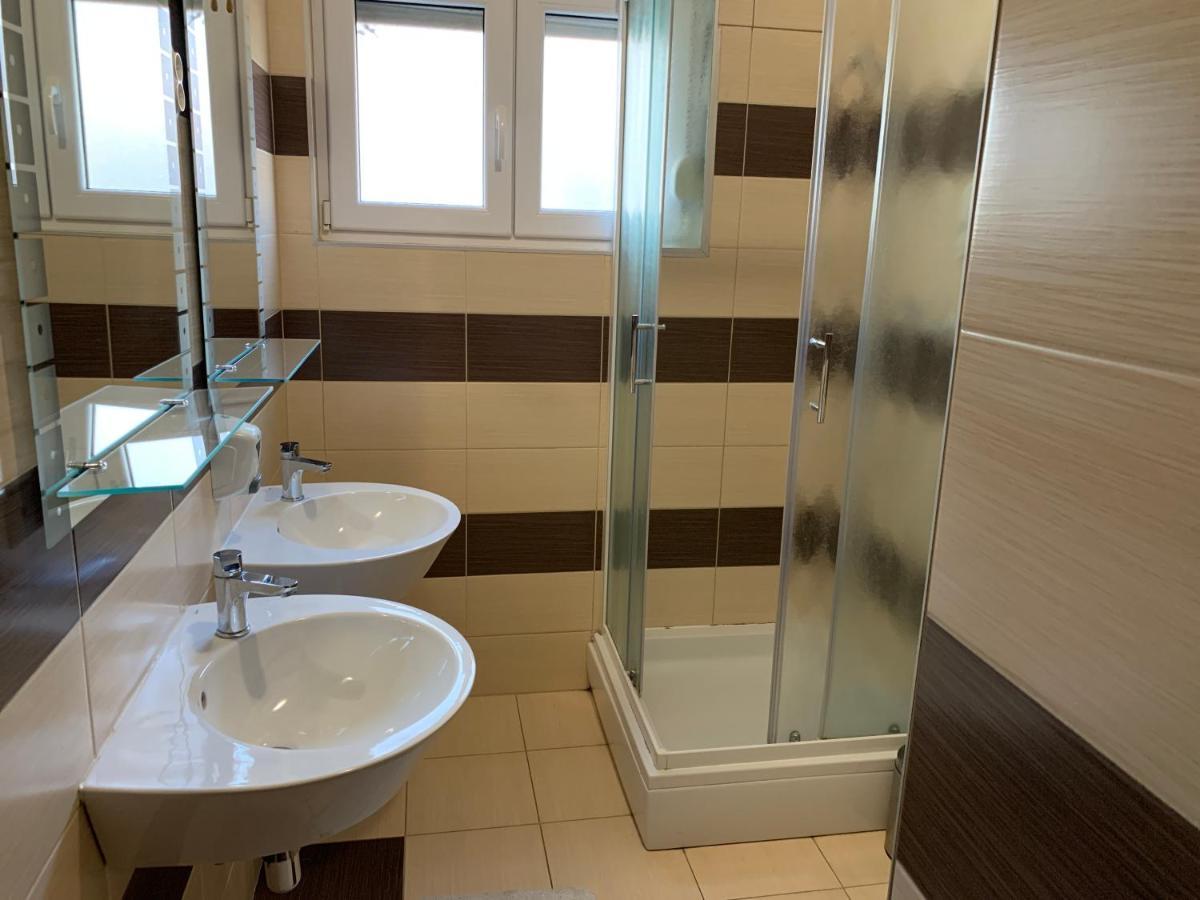 Bed and Breakfast Sobe "Sime & Joso" - Knin Esterno foto